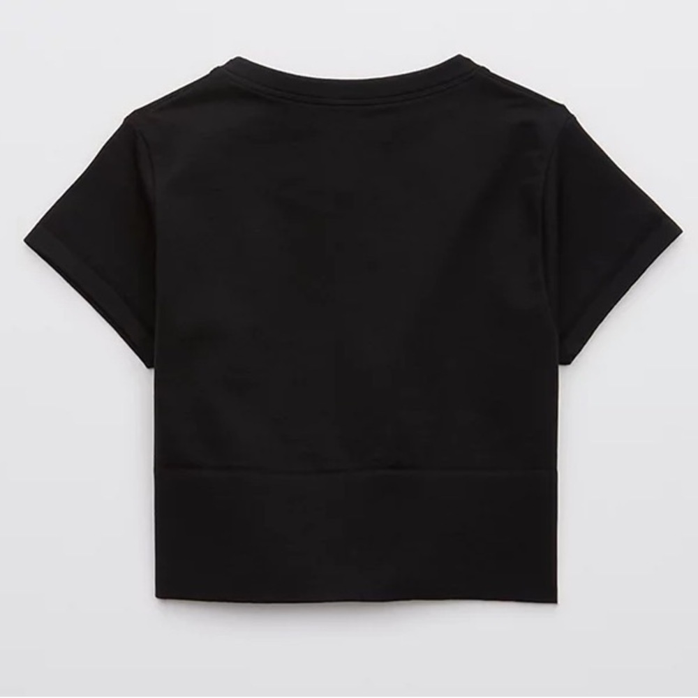OFFLINE By Aerie Sidewalk Seamless Cropped Athletic Shortsleeve Black T-Shirt - Picture 11 of 14
